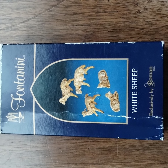 Fontanini Nativity White Sheep - Picture 4 of 6